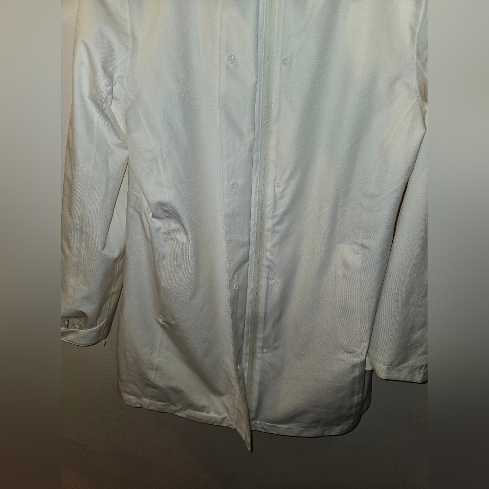 Swiss Tech Rain Jacket - Picture 9 of 14